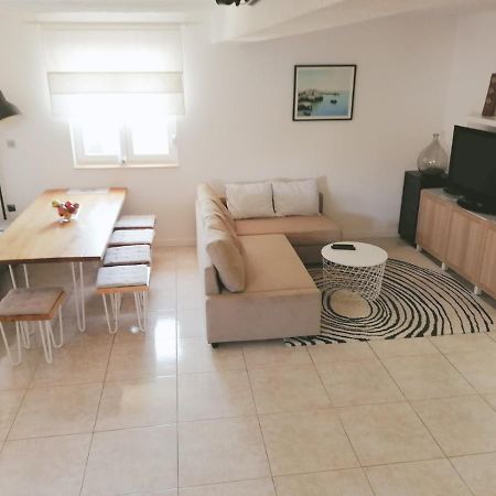 House For Rent Paola Villa Ražanac Exteriör bild