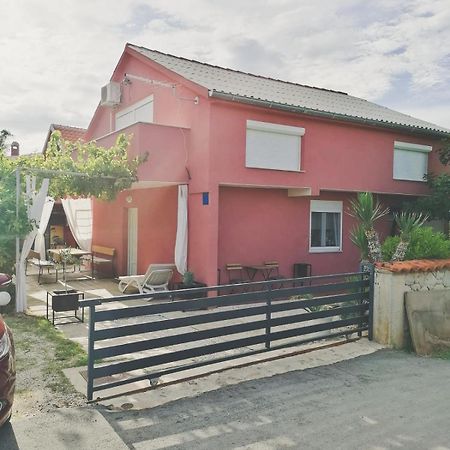 House For Rent Paola Villa Ražanac Exteriör bild