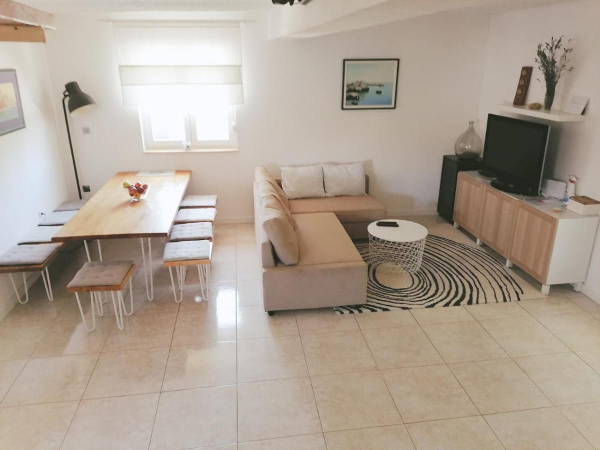 House For Rent Paola Villa Ražanac Exteriör bild