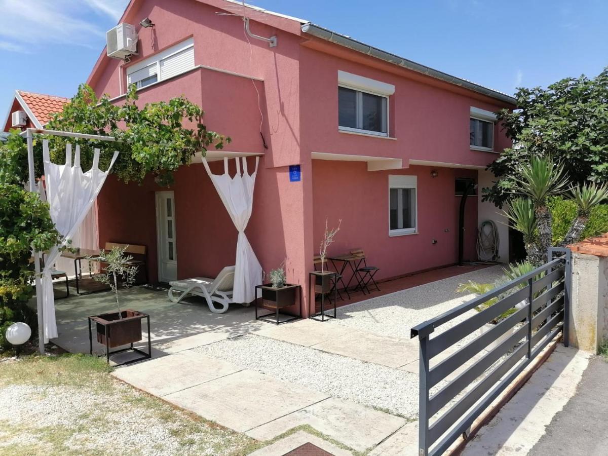 House For Rent Paola Villa Ražanac Exteriör bild