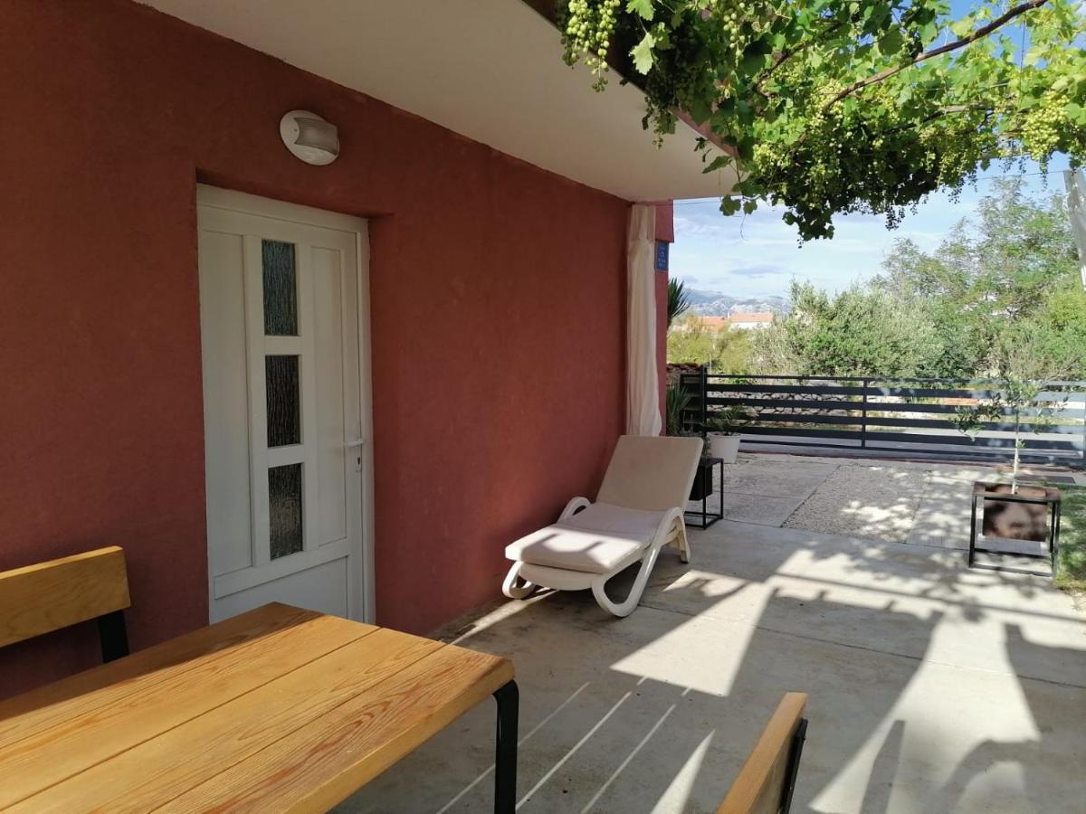 House For Rent Paola Villa Ražanac Exteriör bild